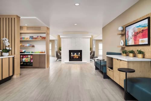 Sonesta ES Suites Toronto Markham, Reception