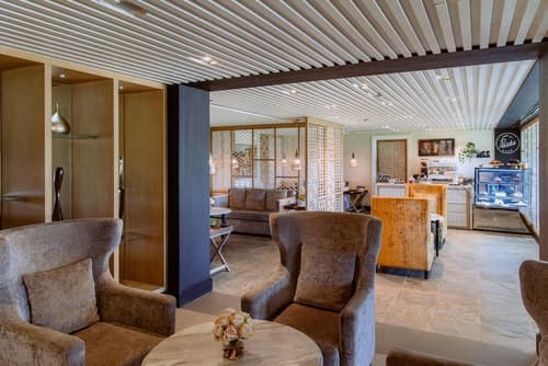 JA Hatta Fort Hotel, Lobby