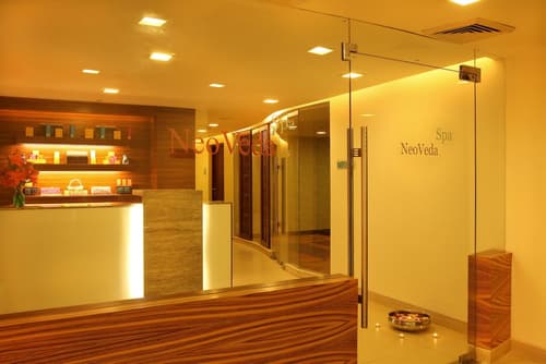 The Metropolitan Hotel and Spa New Delhi