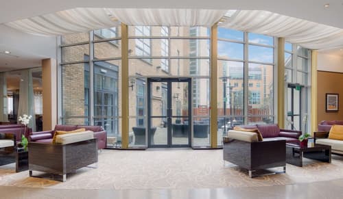 Hilton Dublin, Lobby