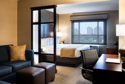 Comfort Inn & Suites Logan International Airport, Room