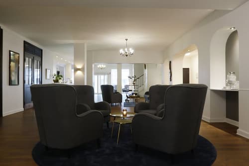 Helnan Phønix Hotel, Lobby sitting area