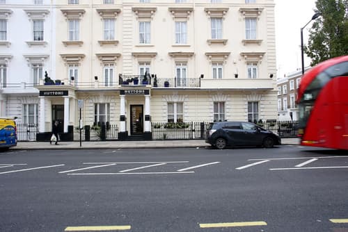 Huttons Hotel, Victoria London