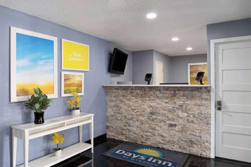 Days Inn & Suites by Wyndham Green Bay WI.