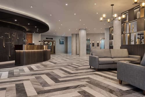 Hilton Cardiff, Reception