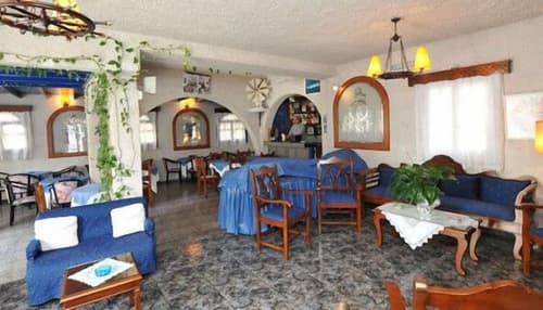 Hotel Porto Perissa, Lobby sitting area