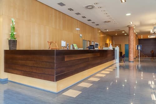 Hotel Andia, Reception