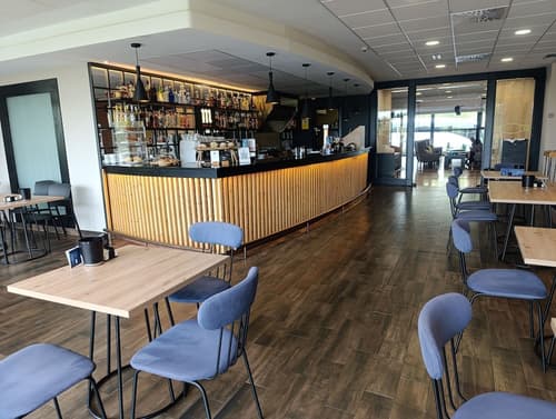 Oca Puerta del Camino Hotel, Coffee shop