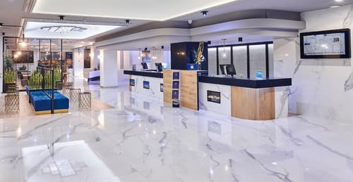 Gran Hotel Luna de Granada, Reception