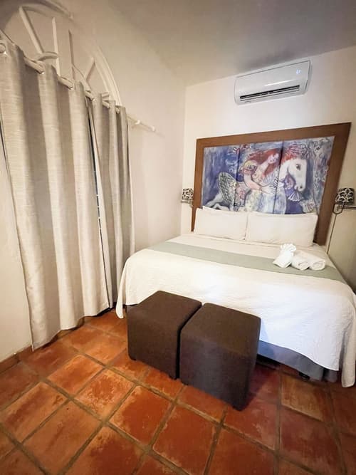 At Wind Chimes Boutique Hotel, Room