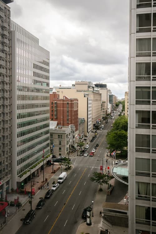 Best Western Ville-Marie Montreal Hotel & Suites, View from property