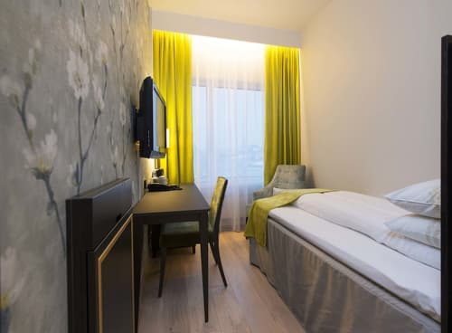 Thon Hotel Opera, Room