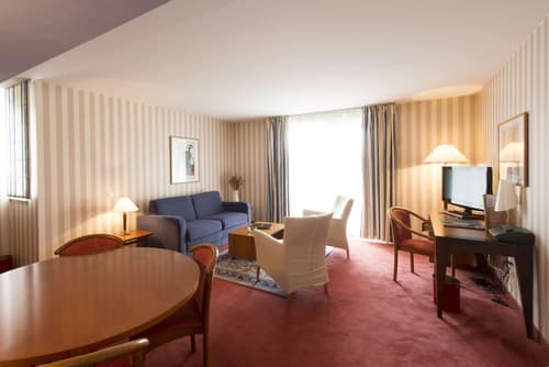 Le Jean-Sebastien Bach, Room