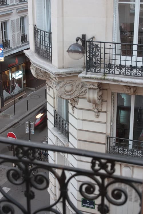 Hotel Hauteville Opera, Exterior