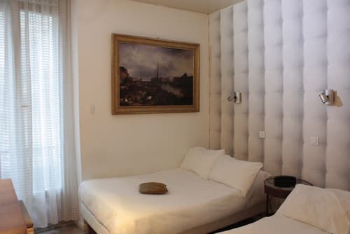 Hotel Hauteville Opera, Room