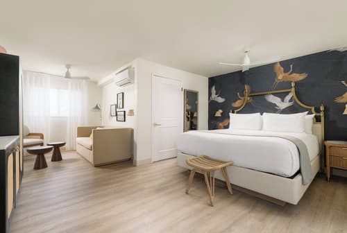 The Milo, Primary image