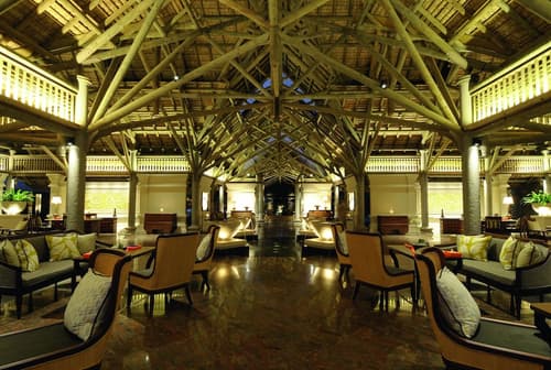 Constance Prince Maurice, Lobby sitting area