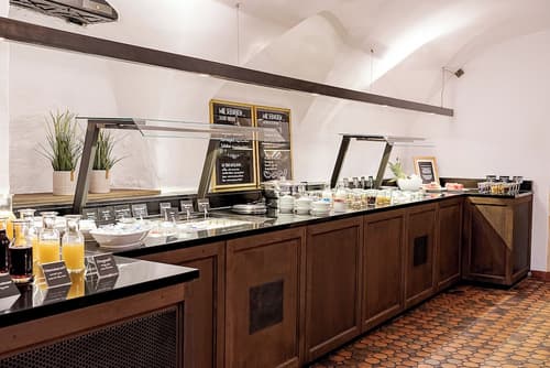 Hotel Mondschein, Breakfast buffet