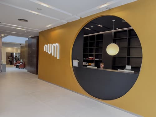 Hotel Num