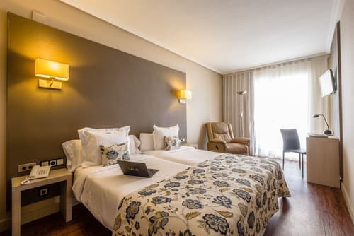 Hotel Num