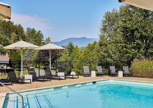 Bluebird Cady Hill Lodge