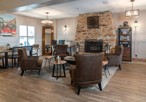 Prestige Golden Hotel, Reception