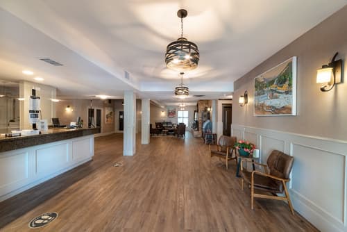 Prestige Golden Hotel, Reception