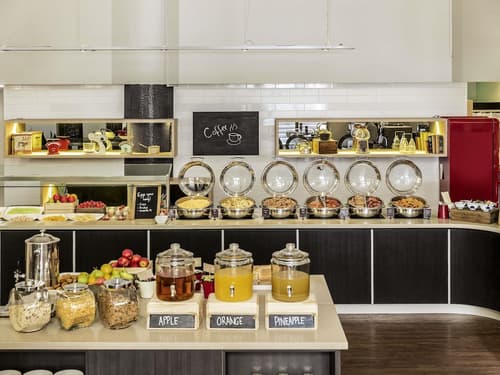 ibis Melbourne Hotel and Apartments