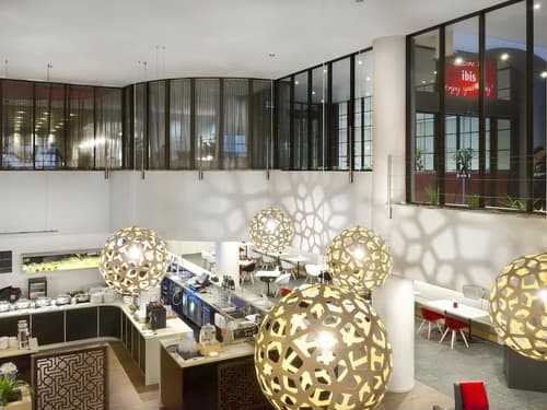 ibis Melbourne Hotel and Apartments