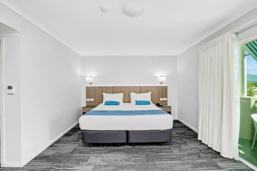 Cairns Sheridan Hotel, Room