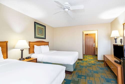La Quinta Inn & Suites by Wyndham El Paso East