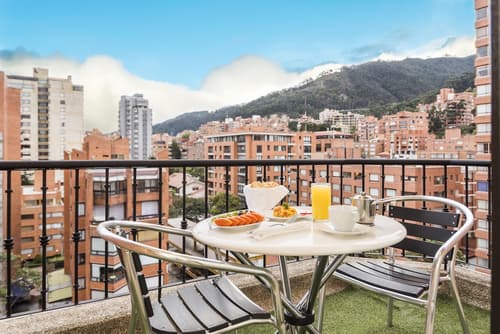 Hotel Rosales Plaza, Living area