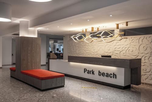 Park Beach Hotel, Reception