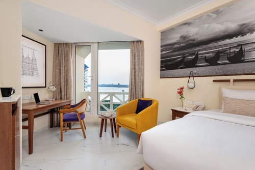 Vivanta Ernakulam, Marine Drive, Room