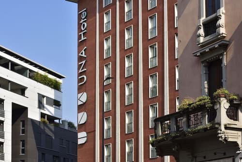 UNA Hotels Mediterraneo Milano, Front of property