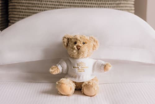 Royal Garden Hotel, Room