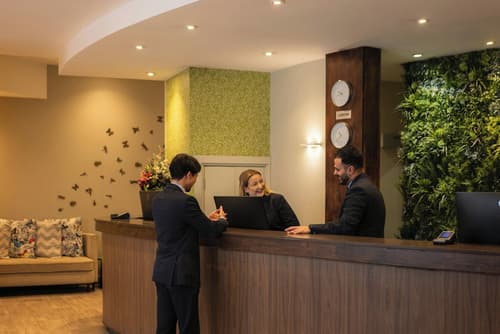 Bedford Hotel