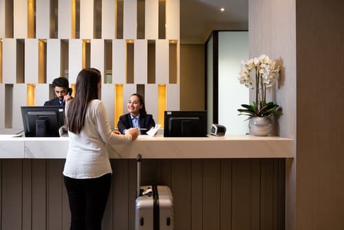 President Hotel, Reception