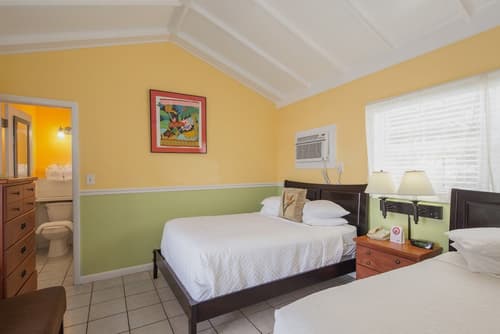 The Palms Hotel, Room