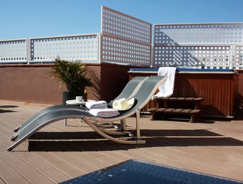 Hotel Garbi Millenni, Outdoor spa tub