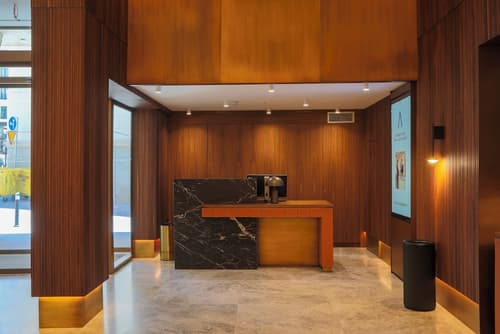 Hotel Liabeny, Concierge desk