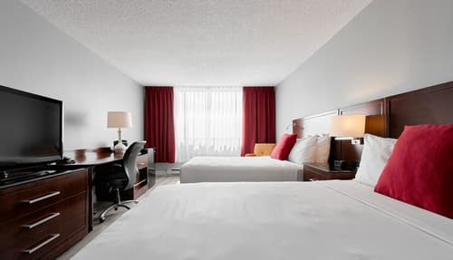 Travelodge by Wyndham Hotel & Convention Centre Quebec City