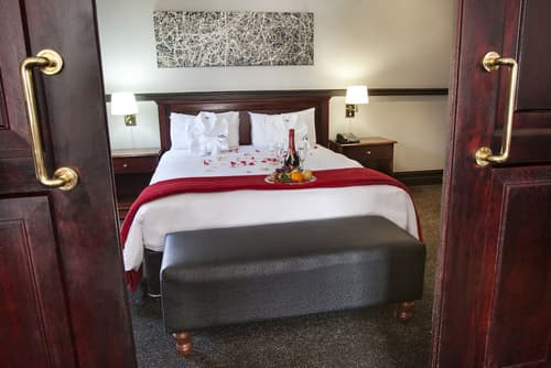 Court Classique Suite Hotel, Room