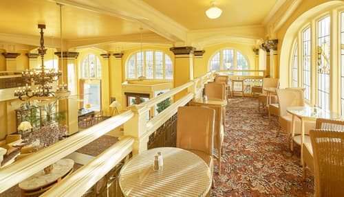 Ashland Springs Hotel, Lobby