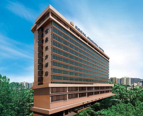 Regal Oriental Hotel, Exterior