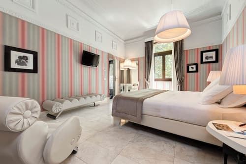 Grand Hotel Palace, Room