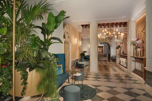 NH Venezia Santa Lucia, Lobby