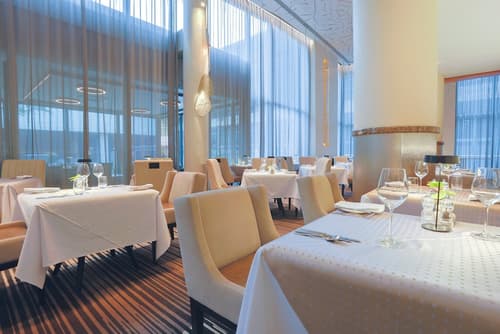 InterContinental Johannesburg O.R Tambo Airport by IHG, Restaurant