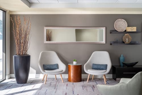 Courtyard by Marriott - Naples, Lobby