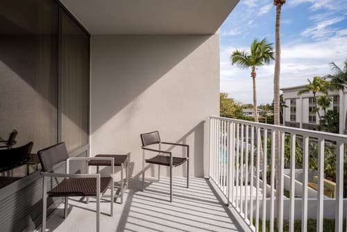 Courtyard by Marriott - Naples, Room